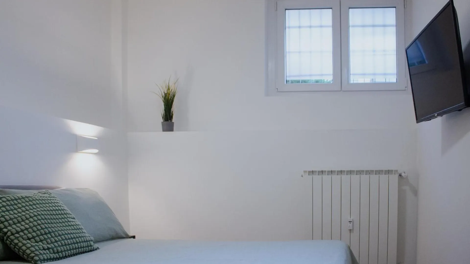 Scialoia Apartment - Affori M3, Niguarda Milan 0*,  Italy